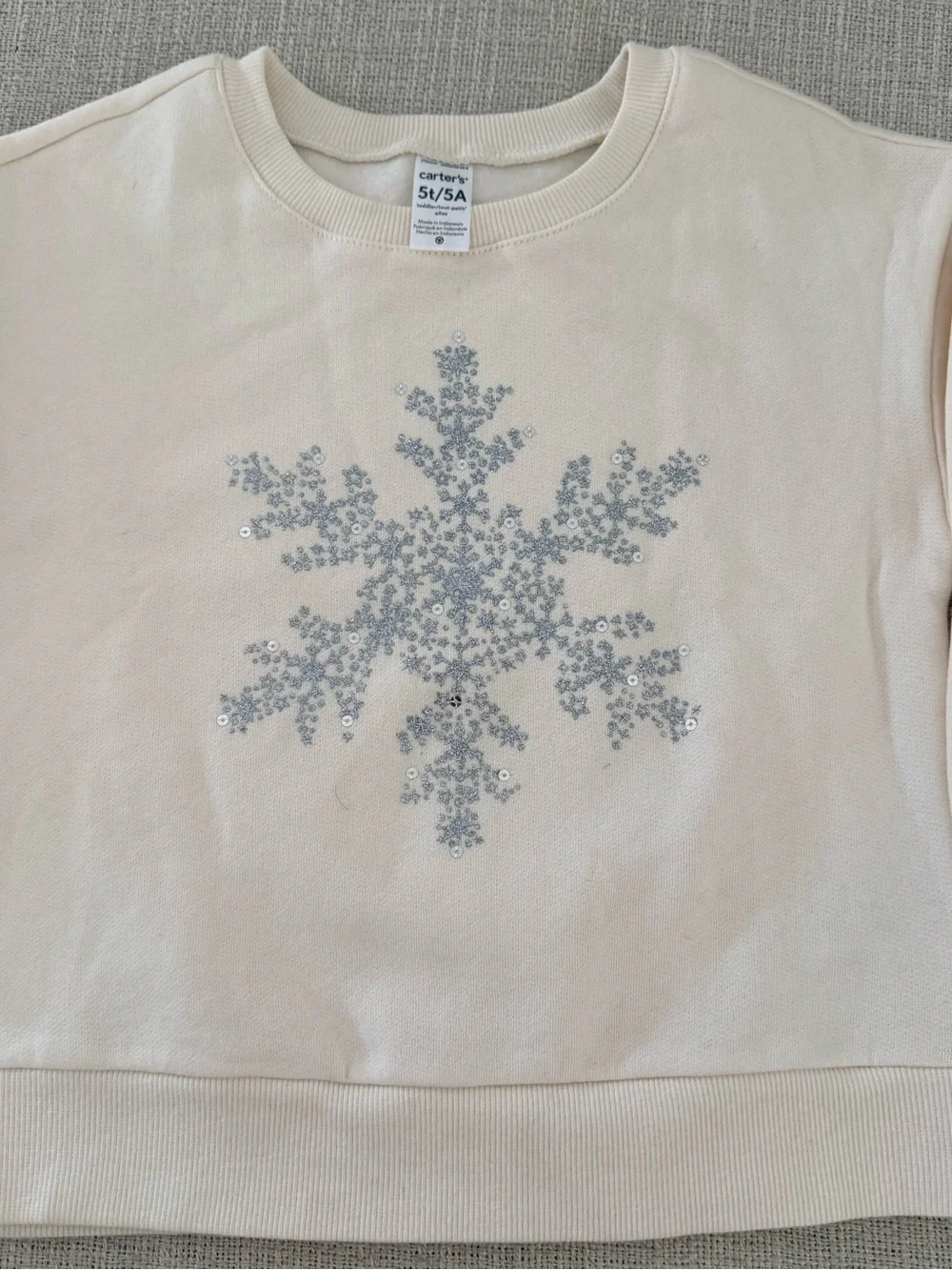 Carter’s Girls 5T Cream Silver Snowflake Sequin Sweatshirt Holiday NWT